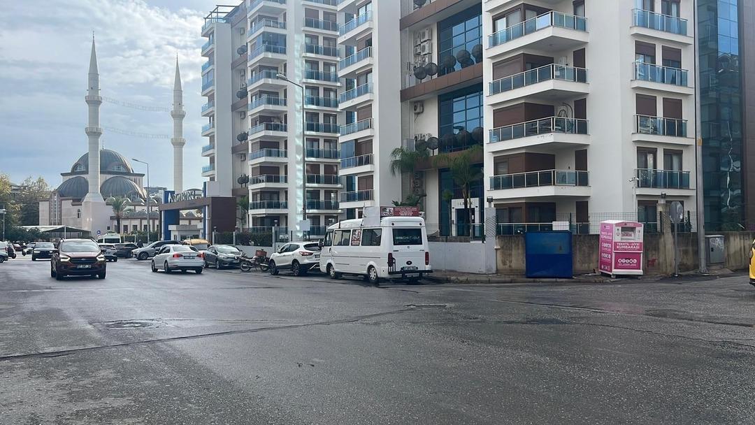 Hiçbir sebep yokken önce yumruk attı ardından yüzünü kesti... Talihsiz kadının son hali ortaya çıktı! 2