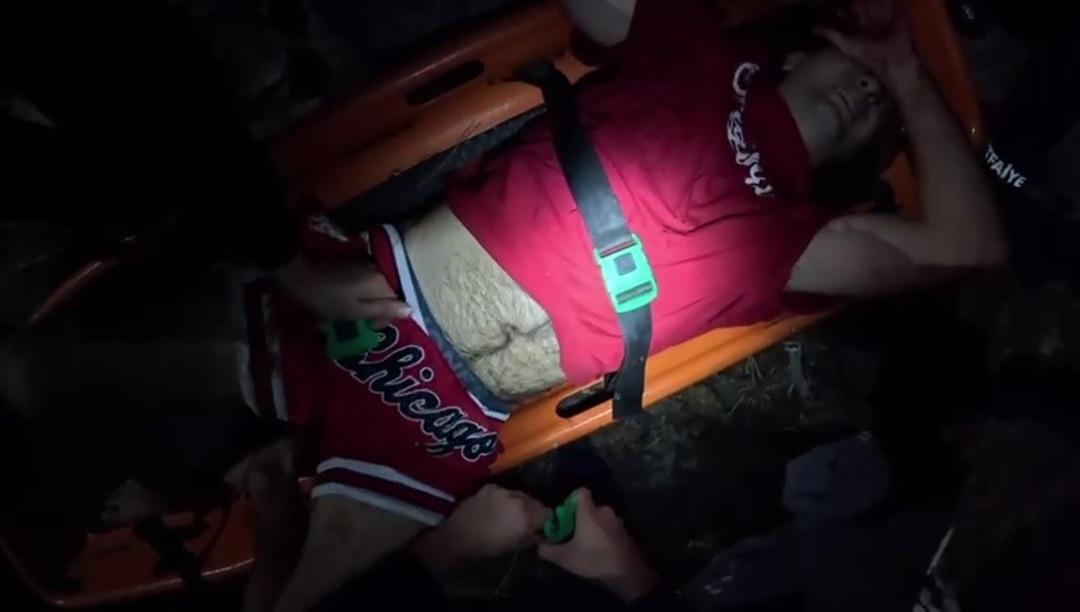 Yürüyüş esnasında uçurumdan düşen Ukraynalı 2 turist kurtarıldı 2