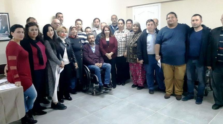 BOED&rsquo;de G&uuml;ler &Ccedil;apraz &Ouml;zlemiş&rsquo;e g&uuml;ven oyu