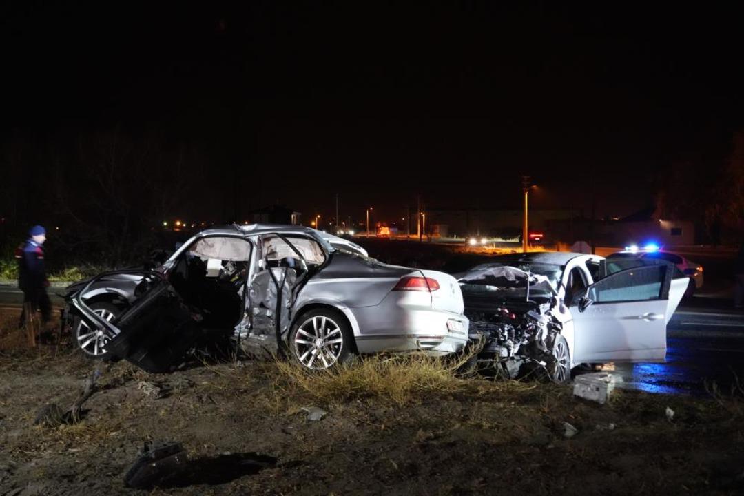 Niğde-Kayseri karayolunda feci kaza: 3 &ouml;l&uuml;, 6 yaralı 3