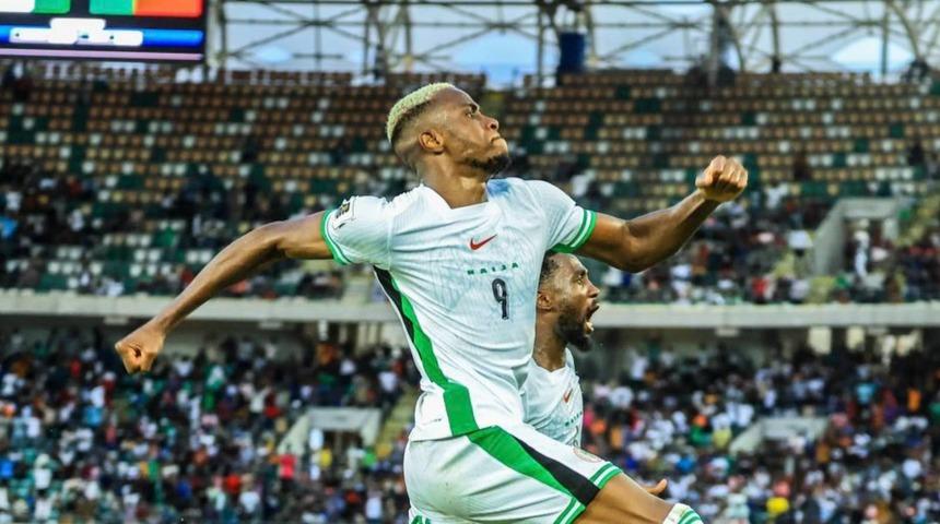 Galatasaray'ın yıldızı Victor Osimhen, milli takımda da durdurulamıyor! Uzatmalarda neler yaptı neler...