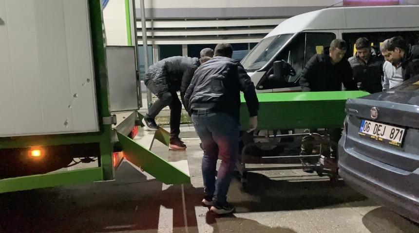 &Ccedil;orum'da sokak ortasında bı&ccedil;aklı kavga: Baba ve oğlu hayatını kaybetti