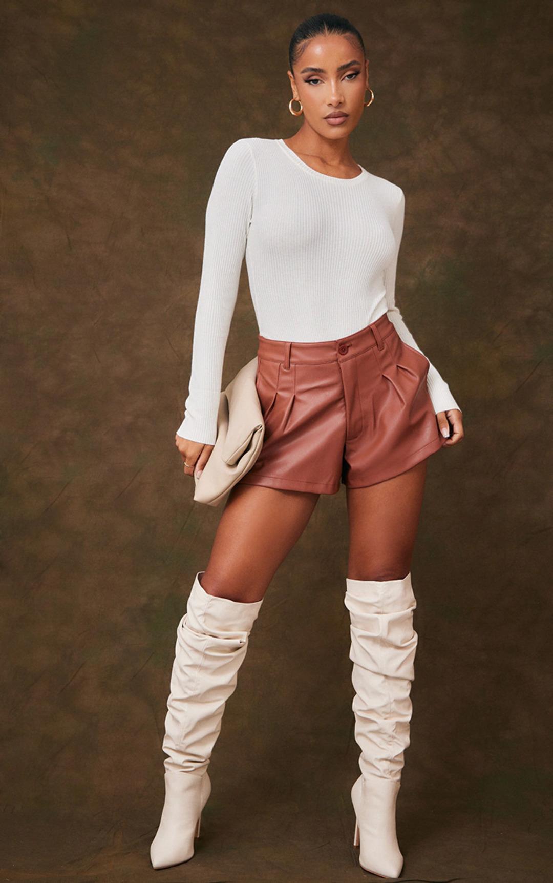 Çorap çizme boyunu kesmeden nasıl kombinlenir? Buraya dikkat! 7