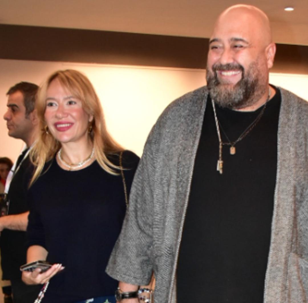 Somer Sivrioğlu nun sevgilisi kim? Somer Şef ve genç aşkı el ele yakalandılar 1