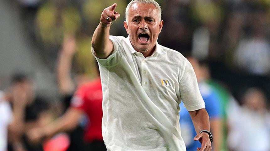 Jose Mourinho pusuya yattı bekliyor! Beşiktaş'ta Rafa Silva krizi ona yarayacak...