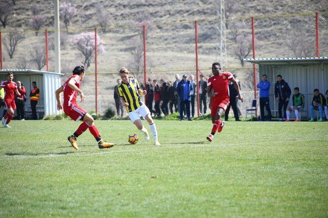 Yeni Malatyaspor Fenerbahçe’ye son dakika golüyle mağlup