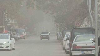 Sındırgı’da sis etkili oldu