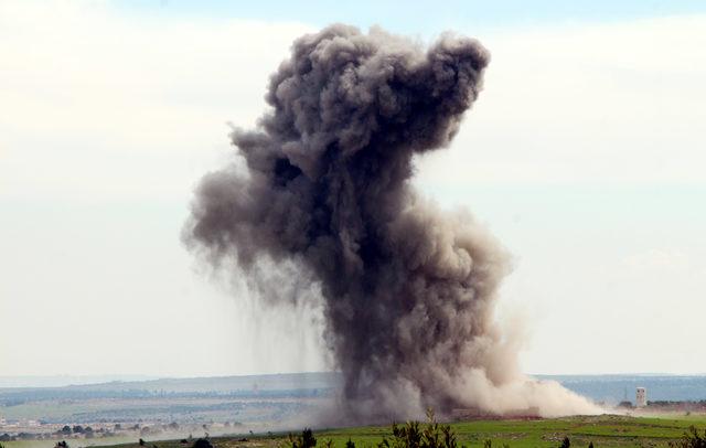 Afrin’in yanı başındaki köylerdeki terör hedeflerine bombardıman