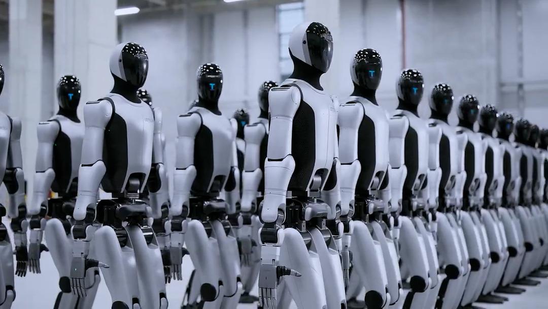 Gerçek mi sahte mi? Çinli şirketin yüzlerce insansı robot yürüttüğü video tartışma yarattı! 3