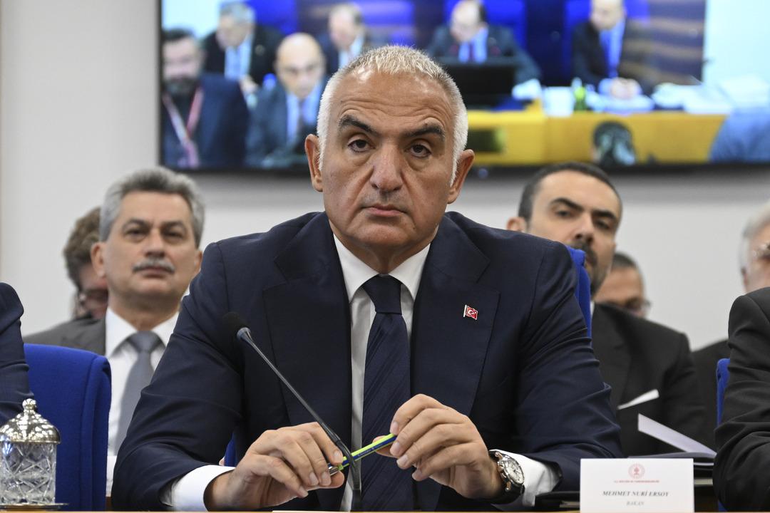 Bakan Ersoy "Tüm zamanların rekoru" diyerek duyurdu: "50 milyar dolara yükseldi" 3