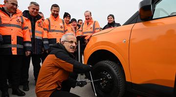 Zorunlu kış lastiği uygulaması yarın başlıyor! Kurallara uymayanlara 5 bin 856 lira ceza