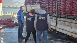 27 ton belgesiz kara midyesi ele geçirildi