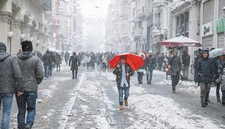 Meteoroloji'den 6 ilde 'sarı kodlu' alarm! Pazar günü 8 kente kar geliyor! İşte il il hava durumu tahminleri...