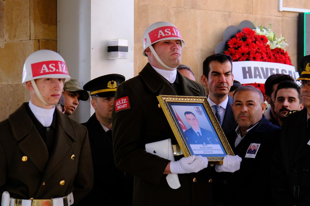 Türkiye şehitlerini son yolculuğuna uğurladı 17