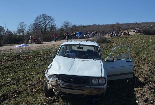 Otomobille sepetli motosiklet çarpıştı: 1 ölü, 1 yaralı