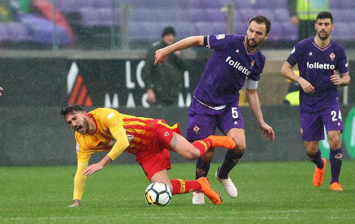 Fiorentina Davide Astori'yi andı G1
