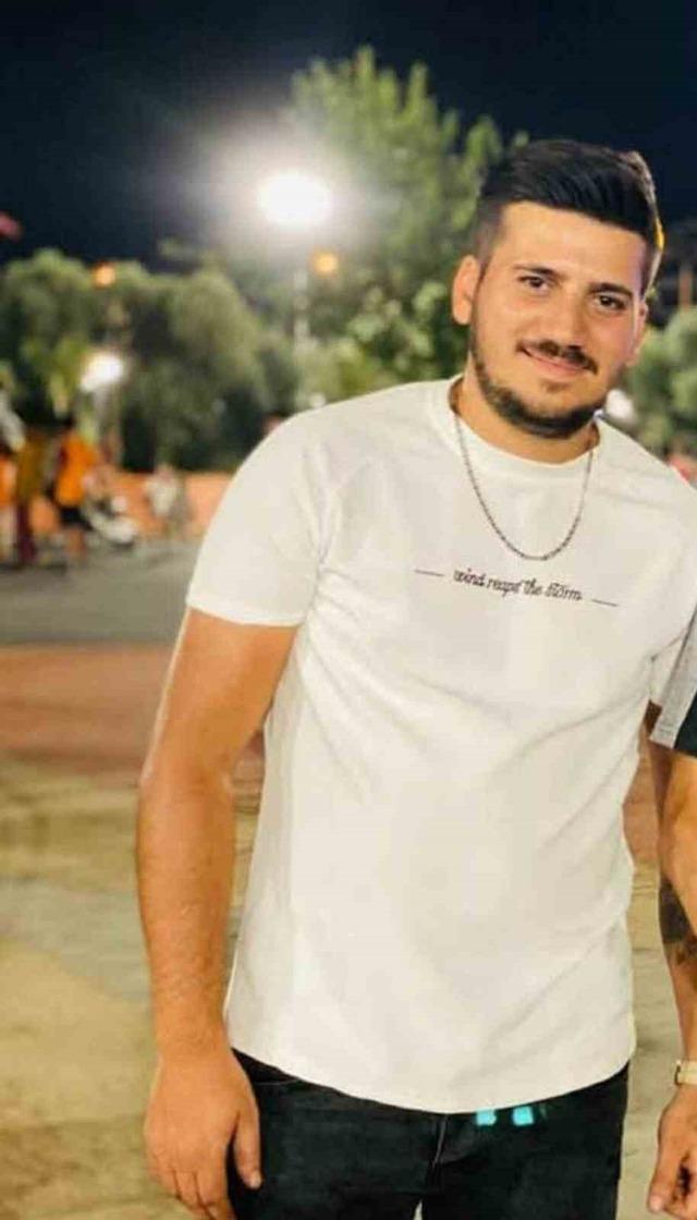 Motosiklet kazasında hayatını kaybeden genç memleketinde defnedildi 1