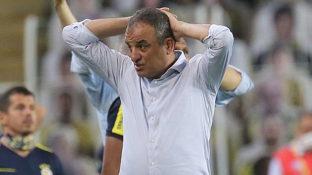 Fenerbah&ccedil;e de Tahir Karapınar g&ouml;revinden alındı!  2