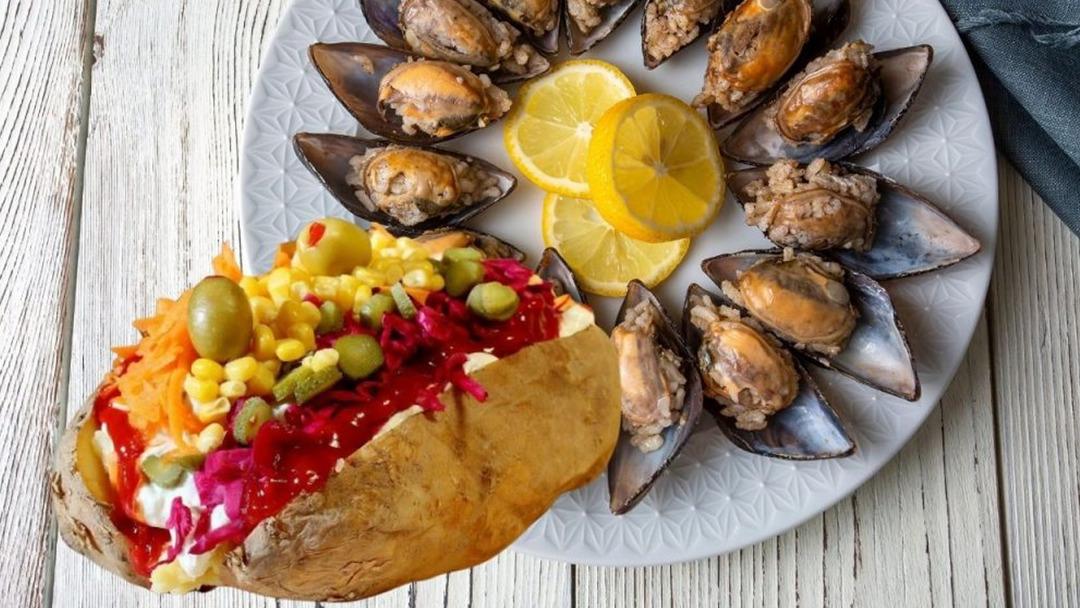 Dışarıda yemek yiyen aileden 3 kişi hayatını kaybetti! Profesör doktor uyardı: "Dışarıda bunları yemeyin!" İşte o liste... 3