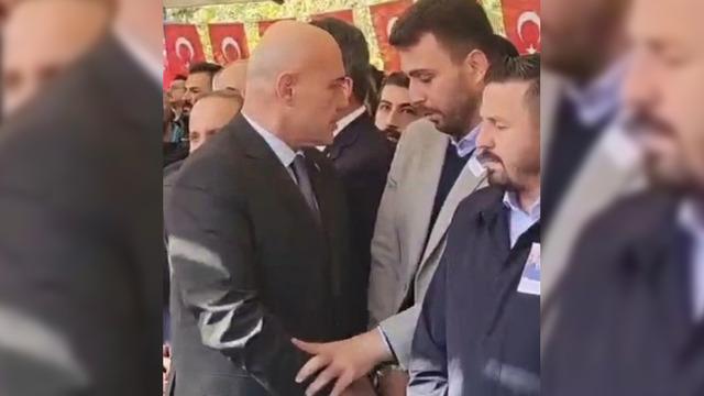 Gerginlik böyle kaydedildi! İYİ Partili Çömez ve AK Partili Öztaylan şehit cenazesinde tartıştı