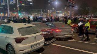 Elazığ'da zincirleme trafik kazası: 2 yaralı