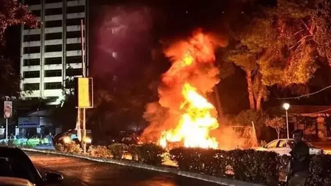 Şam da peş peşe patlamalar! &Ouml;l&uuml; ve yaralılar var 1