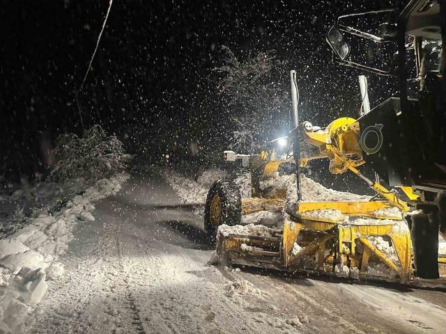 Ordu-Sivas kara yolu kar yağışı nedeniyle ulaşıma kapandı 1