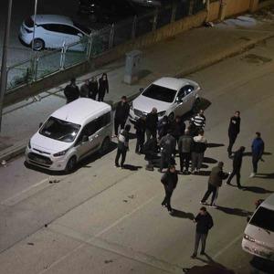 Bursa’da motosiklet sürücüsü 3 araca çarpıp yaralandı