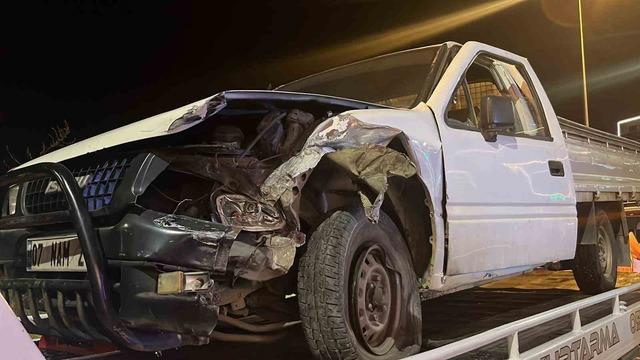 Alanya&rsquo;da iki aracın &ccedil;arpıştığı kazada 2 kişi yaralandı 4