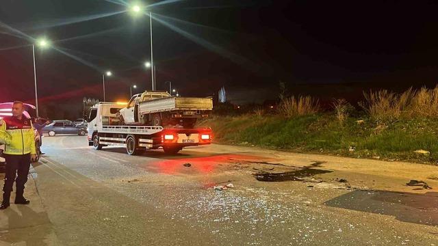 Alanya&rsquo;da iki aracın &ccedil;arpıştığı kazada 2 kişi yaralandı 5