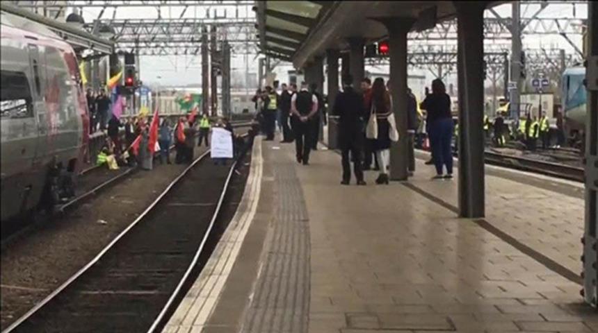 PYD/PKK yandaşları tren istasyonlarını işgal etti