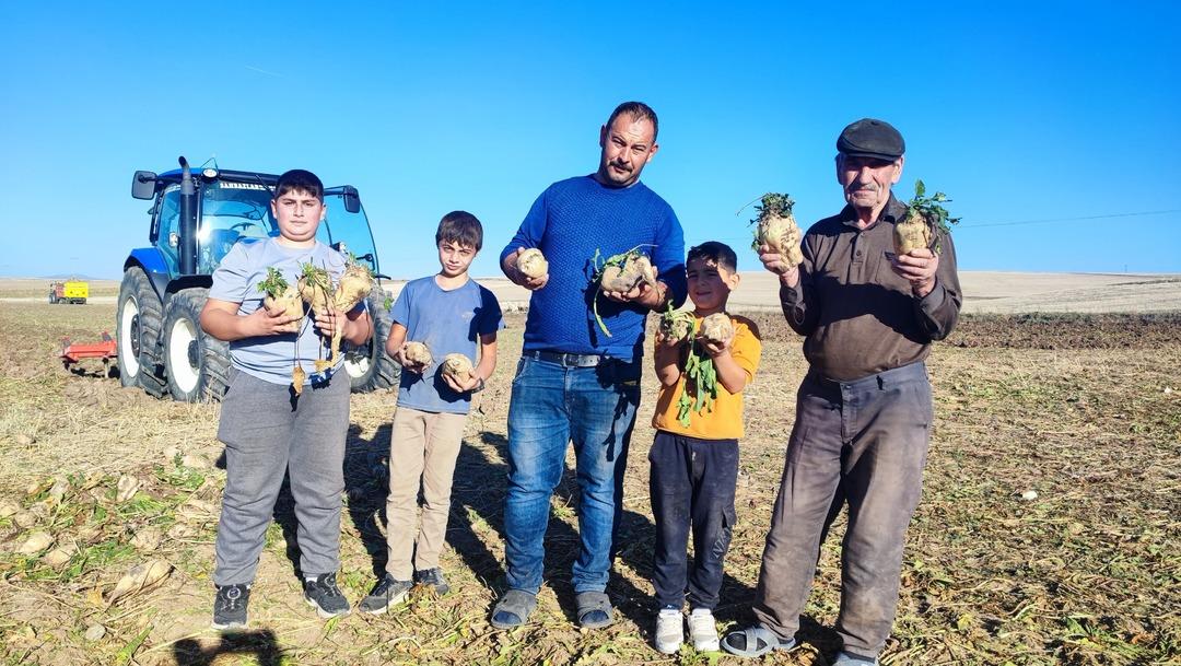 6 ay mesai yapıp fabrikaya satıyorlar Sıraya giriyoruz 1