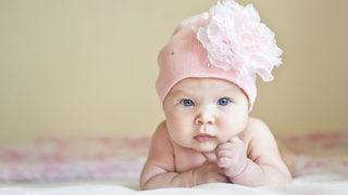 Popüler kız bebek isimleri ve anlamları