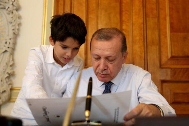Cumhurbaşkanı Erdoğan'ın torunu TRT'de yarışmaya katıldı