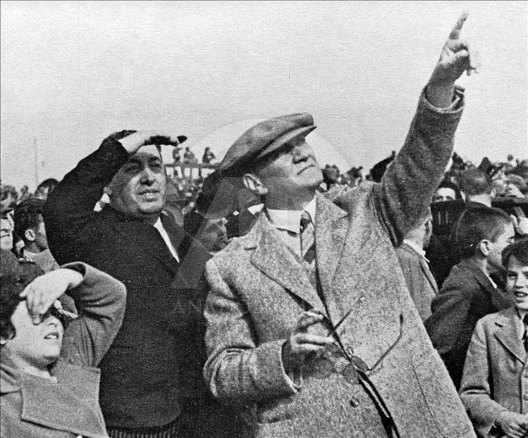  "Atat&uuml;rk Ansiklopedisi" 11 milyondan fazla ziyaret edildi: En &ccedil;ok g&ouml;r&uuml;nt&uuml;lenen ilk beş maddeyi a&ccedil;ıkladı... 3