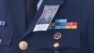 Şehit Pilot Yarbay Gökhan Korkmaz, gözyaşlarıyla uğurlandı! Cuma günü yanınızdayım diyerek göreve gitmiş