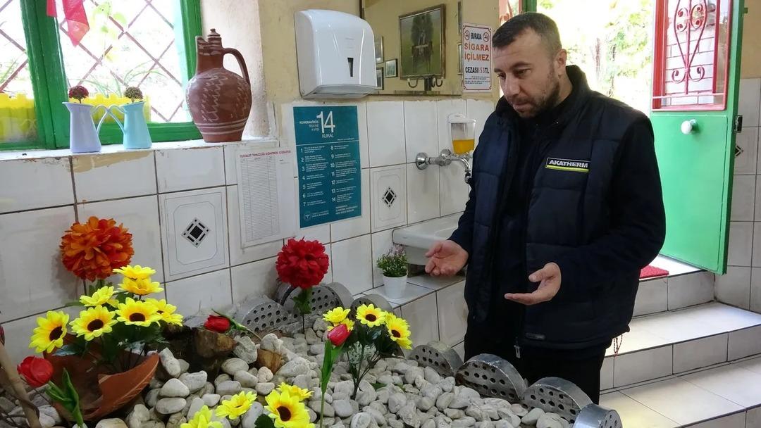 Görenler hayrete düştü! Pide yerken karşınızda duruyor 1