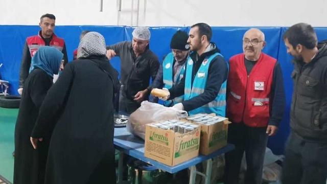 Malatya'da kar nedeniyle mahsur kalan 33 kişi kurtarıldı