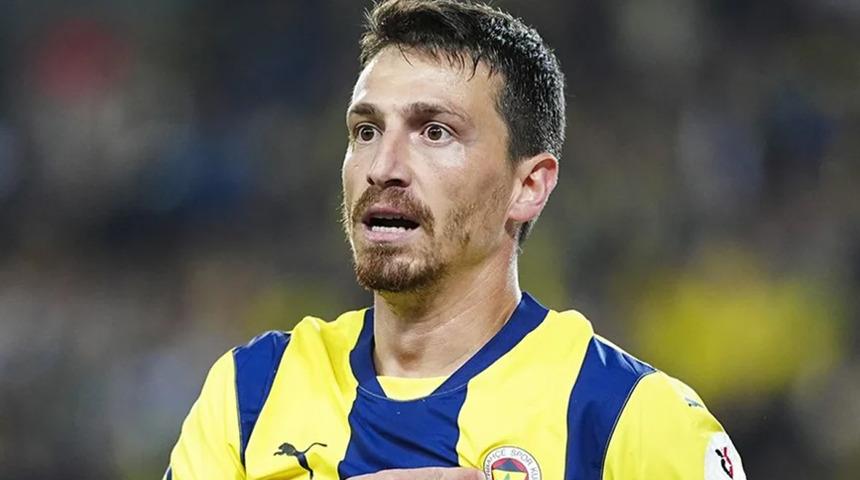 Fenerbah&ccedil;e'de Tedesco ipleri eline aldı! Mert Hakan Yandaş dahil bir&ccedil;ok oyuncunun biletini kesti