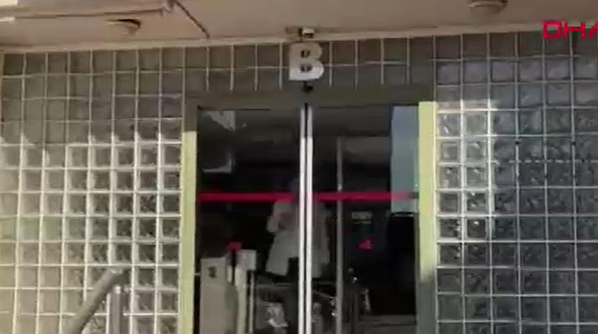 &Ccedil;avuştepe&rsquo;ye kar yağdı, s&uuml;r&uuml;c&uuml;ler lastik&ccedil;ilere akın etti