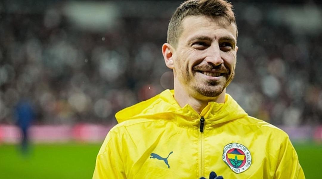 Fenerbahçe de Tedesco neşteri eline aldı! Kadrodan 8 ismi sildi! 8 futbolcunun 2 si bu sezon her maçta forma giydi... 3