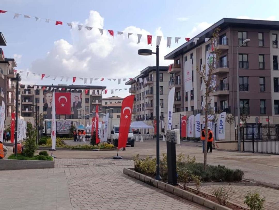 Kahramanmaraş ta depremzedeler bir bir evlerine kavuşuyor 3