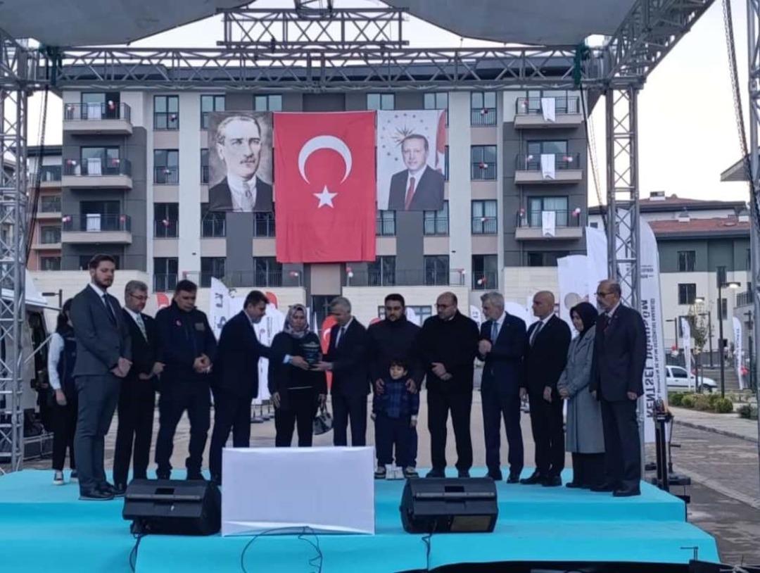 Kahramanmaraş ta depremzedeler bir bir evlerine kavuşuyor 5