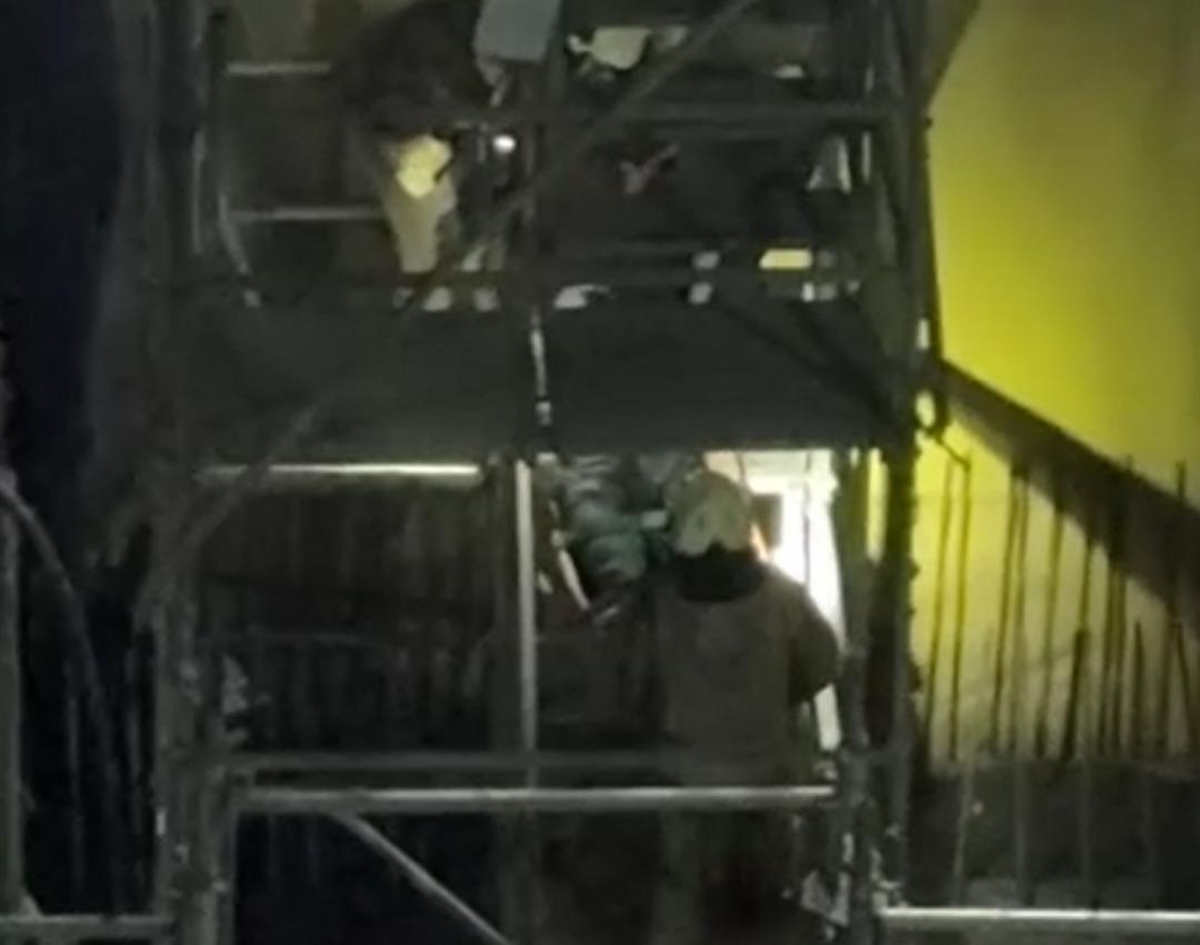 Kabataş ta metro inşaatında iskele çöktü! Yaralılar var, ekipler sevk edildi 2