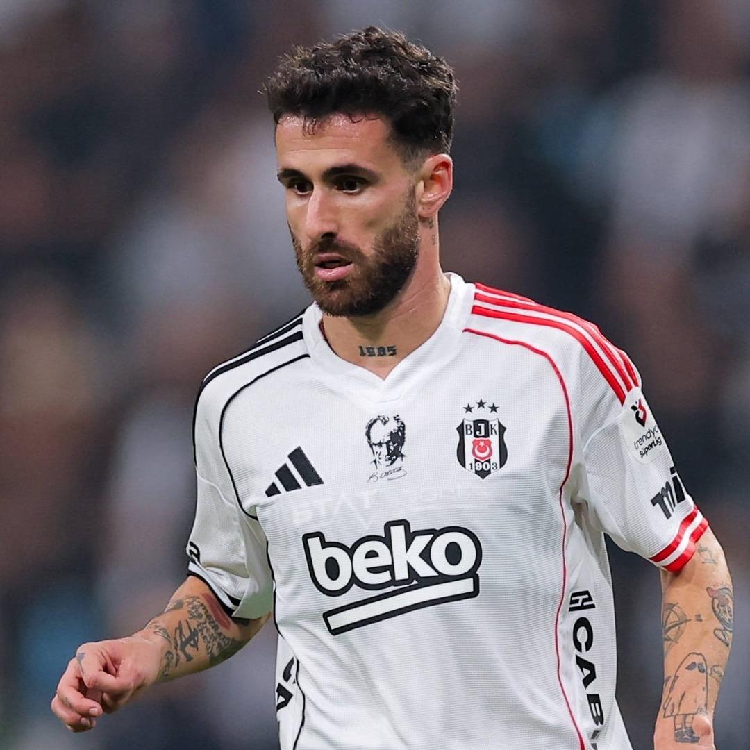 Beşiktaş ile Rafa Silva arasındaki s&uuml;rt&uuml;şmenin ardından menajerinden 21 maddelik a&ccedil;ıklama! Rafa Silva: "Beşiktaş ı &ccedil;ok seviyorum...   1