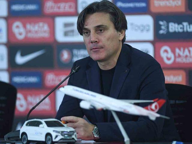 Teknik direktör Montella'dan Dünya Kupası açıklaması geldi! Kerem Aktürkoğlu'nun forvet oynatılmasına değindi...