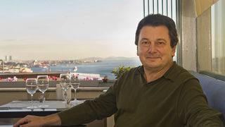 Vedat Milor'dan 'En sevdiğiniz tatlı nedir?' sorusuna romantik cevap