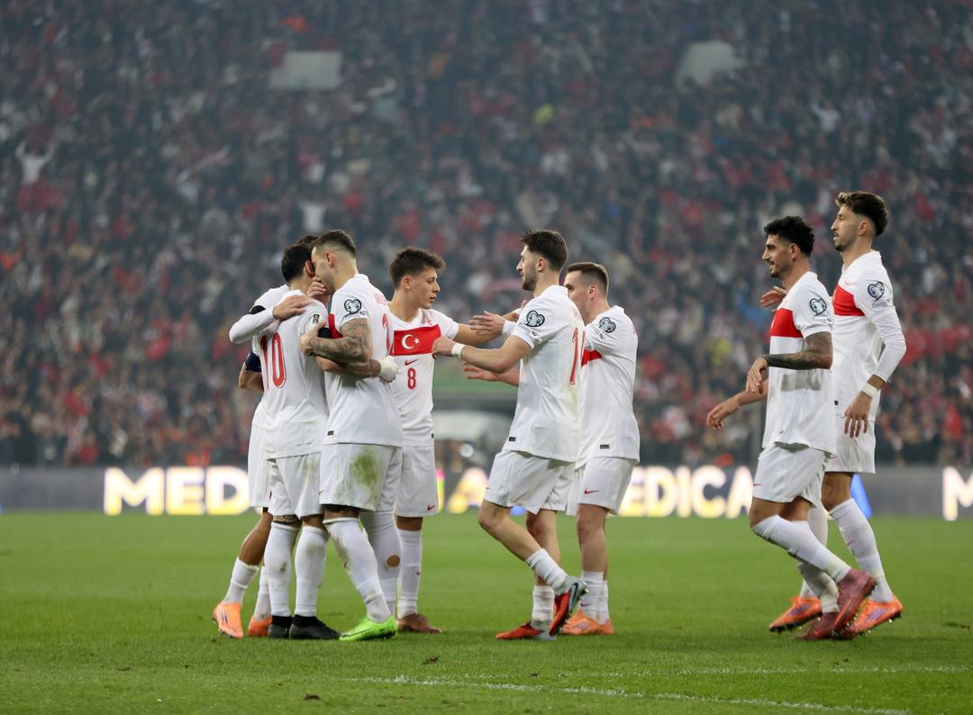 Nihat Kahveci den galibiyete rağmen yıldız isme eleştiri: &Ccedil;ok top kaybı yaptı 1