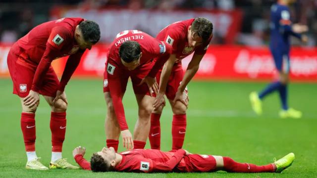 Fenerbahçe'nin yıldızından kötü haber geldi! Milli takımda oyuna devam edemedi