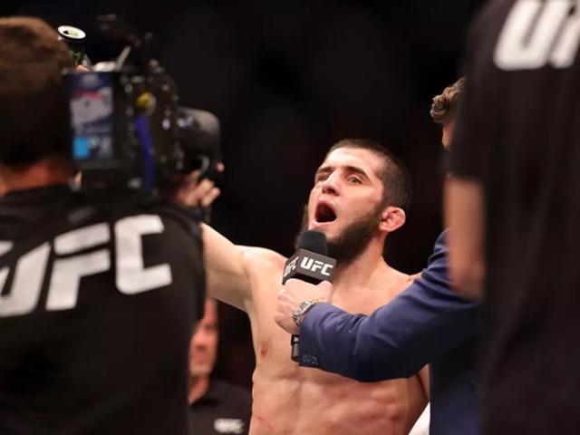 Islam Makhachev artık çifte şampiyon! Jack Della Madalena'yı domine etti